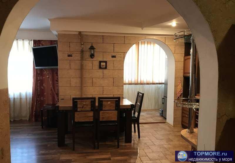 Внимание! В продаже видовая трёхкомнатная квартира в самом востребованном городе Севастополь!  Квартира продается с... - 1
