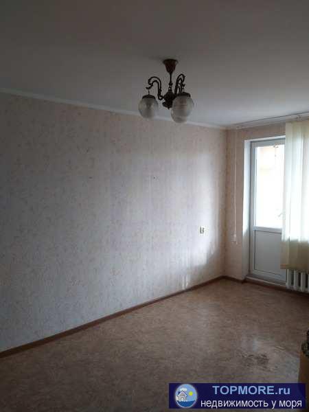 В продаже однокомнатная квартира в развитом районе города Севастополь.  Квартира в жилом состоянии. Полная замена... - 1