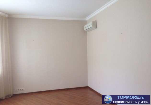 Продается 2-комнатная квартира с ремонтом по адресу Ул. Грибоедова, общая площадь 68,9 м2 на 4 этаже 9-этажного дома....