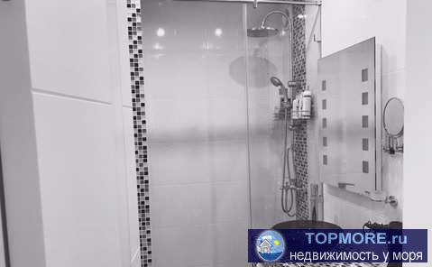 Продаю шикарную 2 ком. квартиру с потрясающим видом на море и город. Квартира продается с мебелью и техникой... - 2